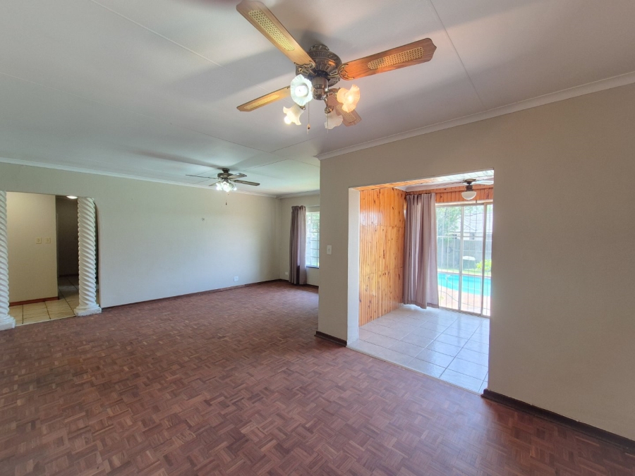 4 Bedroom Property for Sale in Vaalpark Free State